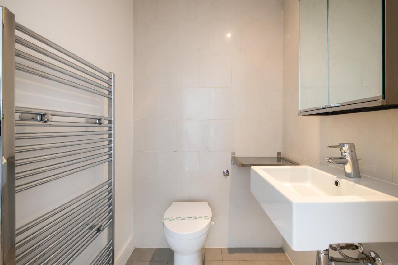 Апартаменты 2 Bed Flat In Clapham Common Лондон Экстерьер фото